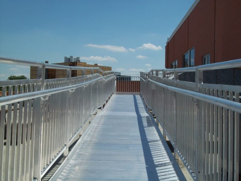 Entrada Commercial Ramp System