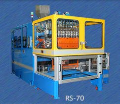RS-70 Reciprocating Screw Blow Molding Machine
