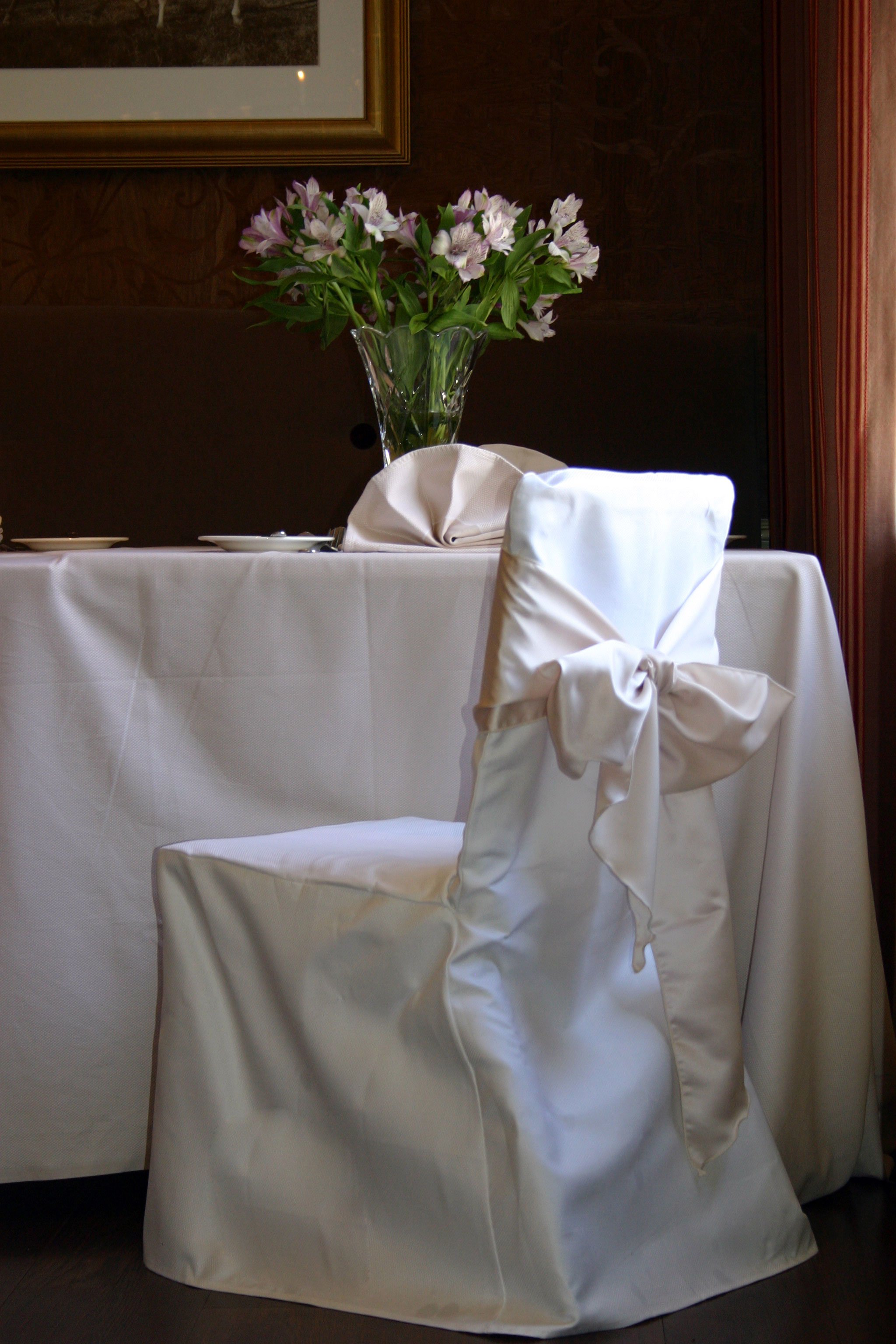 Banquet and Accessories Chair Covers