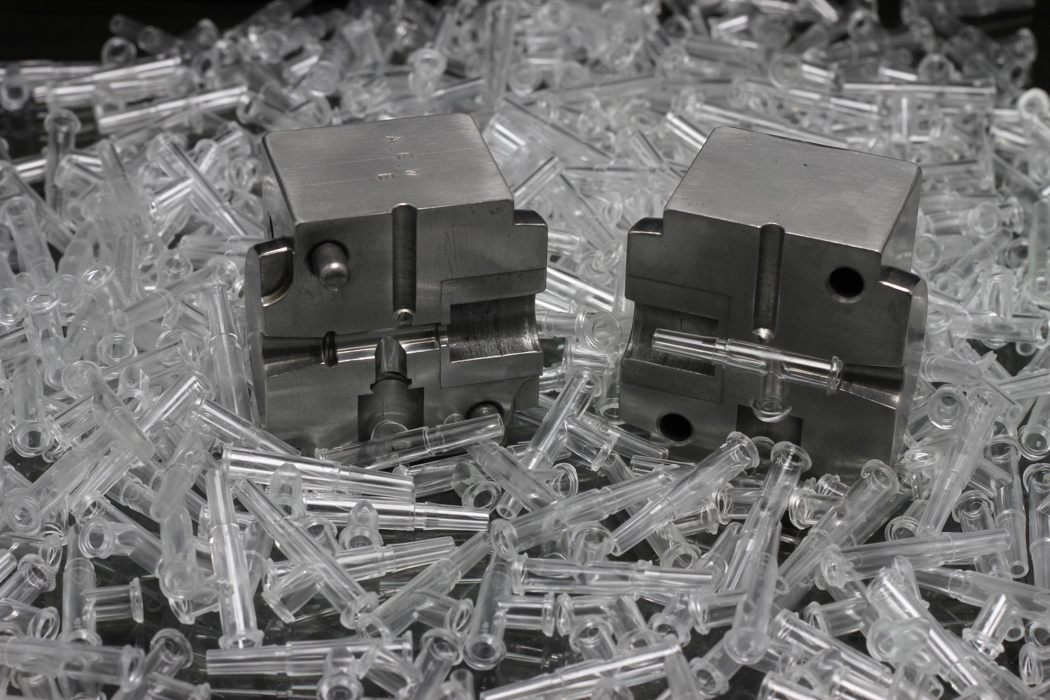 Single Cavity Injection Molds