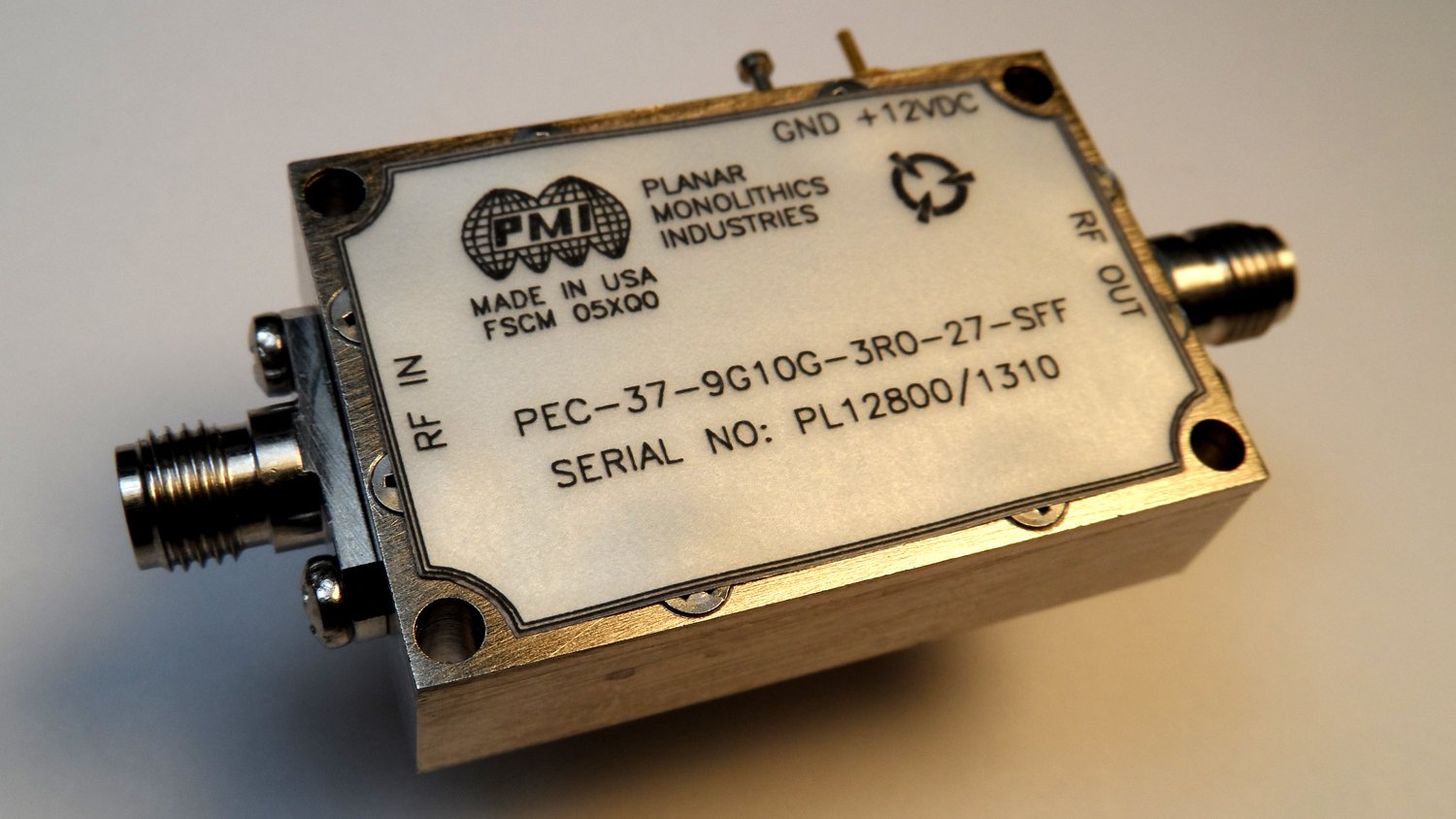 PEC-37-9G10G-3R0-27-SFF Low Noise Amplifier