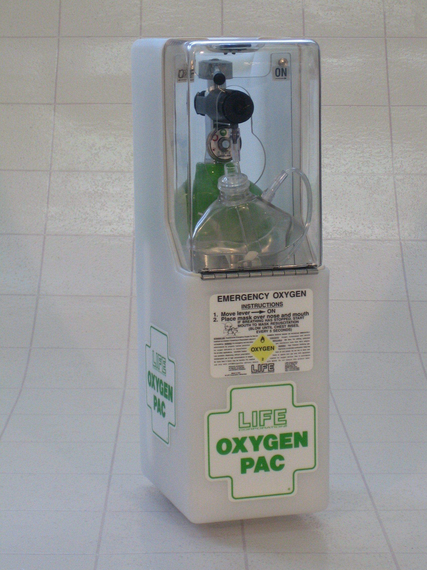 LIFE OxygenPac - Emergency Oxygen Unit