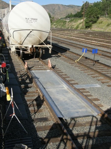 Railroad Spill Collection/Containment Pan System