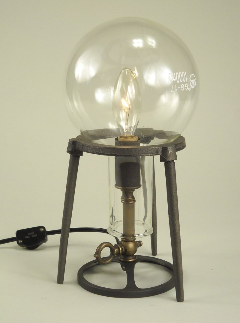 Bunsen Table Lamp