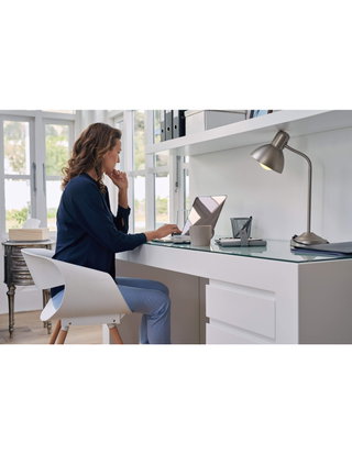 The New Office: Anytime? Anywhere? 