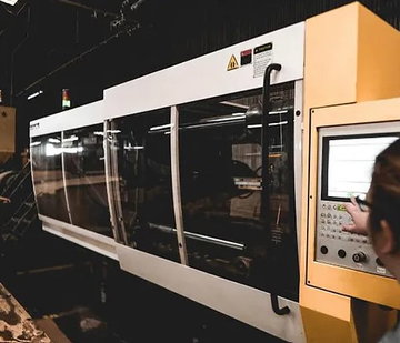 CUSTOM INJECTION MOLDING