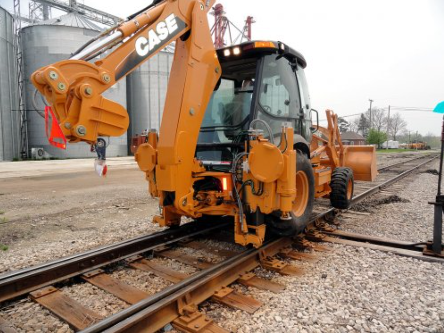 Backhoe Boom Hoist