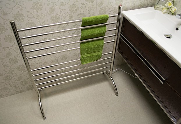 Solo Freestanding Towel Warmer Collection