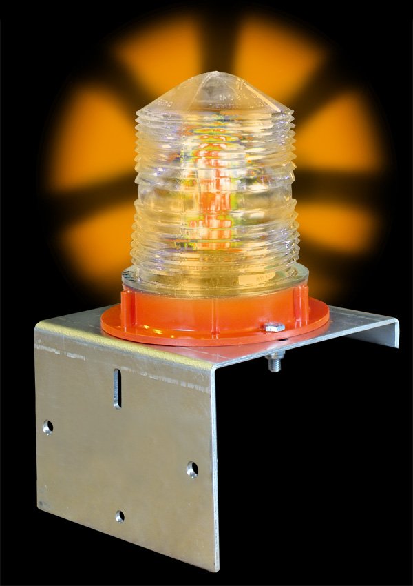 Solar Flashing Light, Amber, with Bolting Bracket