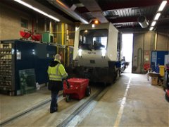 V-Move electric walk along tugs
