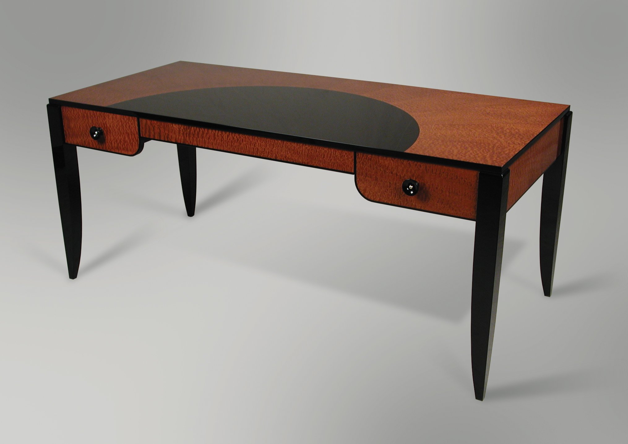 Compello Desk
